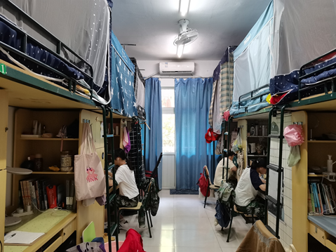 重庆外语外事学院寝室图片